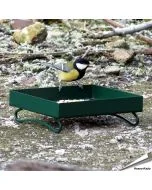 Robuster Metall-Futtertisch für Wildvögel ✔️ Hygienisch & langlebig ✔️ Für Garten & Balkon ✔️ Ideal für Bodenfresser wie Amseln & Rotkehlchen ➤ Jetzt bestellen!