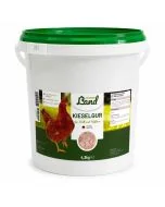 HÜHNER Land Kieselgur ist ein 100%tiges Naturprodukt ✔️ Für Stall, Garten oder Hof ✔️ Bindet Feuchtigkeit zuverlässig ✔️ Angenehmes Stallklima ✔️ Jetzt kaufen bei Alles für Vögel