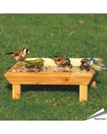 Stehender Futtertisch für Wildvögel