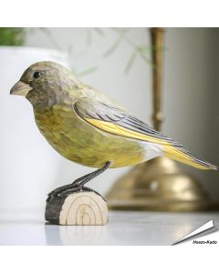 Handgeschnitzter Grünfink in Naturgrösse ✔️ Mit Farben naturgetreu bemalt ✔️ Originelles Geschenk für Vogel- und Naturliebhaber ➤ Alles für Vögel