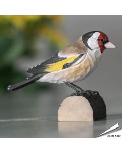 Handgeschnitzter Stieglitz in Naturgrösse ✔️ Naturgetreu handbemalt ✔️ Originelles Geschenk für Vogel- und Naturliebhaber ➤ Alles für Vögel