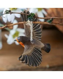 Handgeschnitztes fliegendes Rotkehlchen aus Holz mit Hanfband. Naturgetreu bemalte Weihnachts- und Innendekoration von Wildlife Garden.