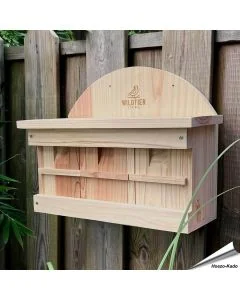 Robuster, artgerechter Kolonienistkasten für Spatzen ✔️ 3 Nistkammern ✔️ Schamel Einflugöffnung ✔️ Verschraubtes Massiv-Holz nach NABU ➤ Kaufe bei Alles für Vögel