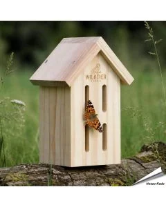 Schmetterling-Hotel aus Holz ✔️ Mit schmalen, vertikalen Öffnungen ✔️ Naturbelassene, verschraubte Konstruktion aus FSC-Holz ➤ Bestelle jetzt bei Allesfuervoegel.de