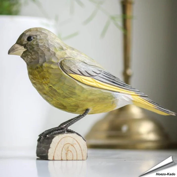 Grünfink (Chloris chloris) | Handgeschnitzter Holzvogel