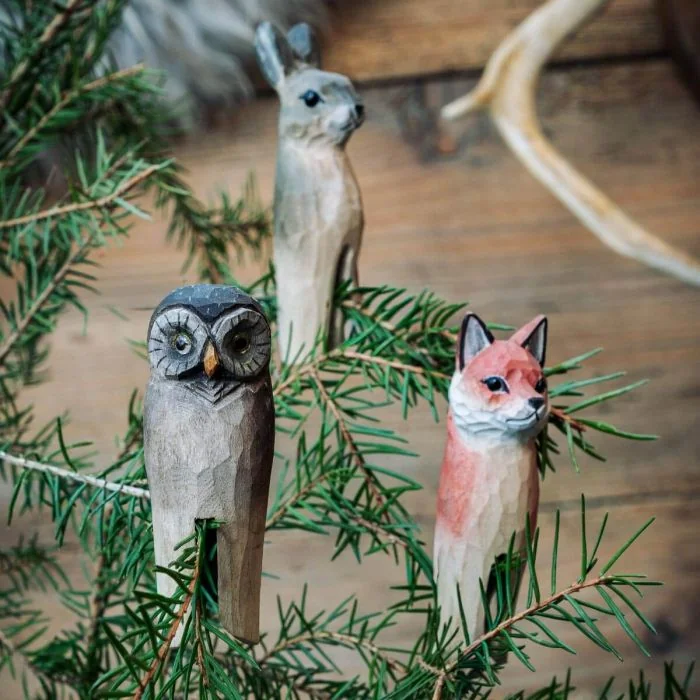 Set aus 3 handgeschnitzten Waldtieren: Fuchs, Eule und Hase. Für Weihnachtsbaum, Zimmerpflanzen und Dekozweige von Wildlife Garden.
