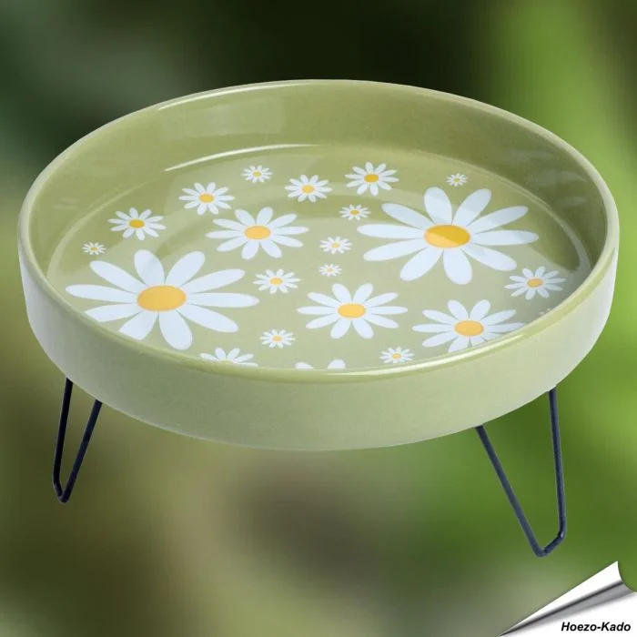 Frostbeständige Wassertränke für Gartenvögel aus Keramik ✔️ Mit stabilem, pulverbeschichtetem Metallständer ✔️ Für Garten, Terrasse oder Balkon ✔️ Bestelle jetzt im Alles für Vögel Shop