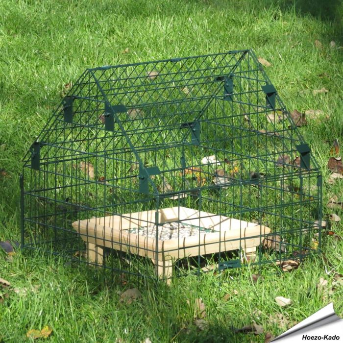 Verstellbarer Schutzkäfig MultiChoice für Futtertische und Schalen ✔️ Pulverbeschichtet ✔️ Effektiver Schutz gegen grosse Vögel ➤ Bestelle bei Alles für Vögel